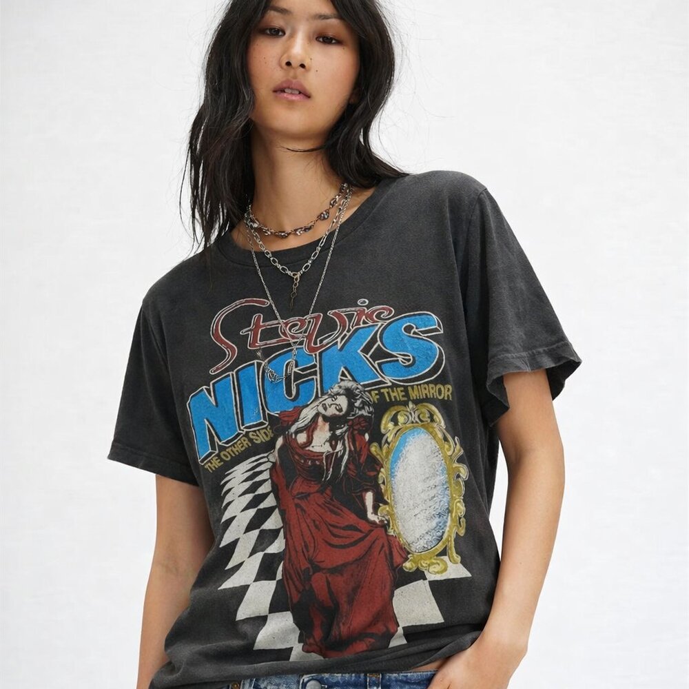 STEVIE NICKS VINTAGE GRAPHIC TEE